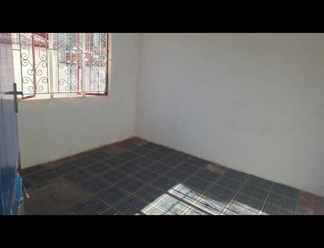 2 BEDROOM PROPERTY TO RENT IN BAYVIEW